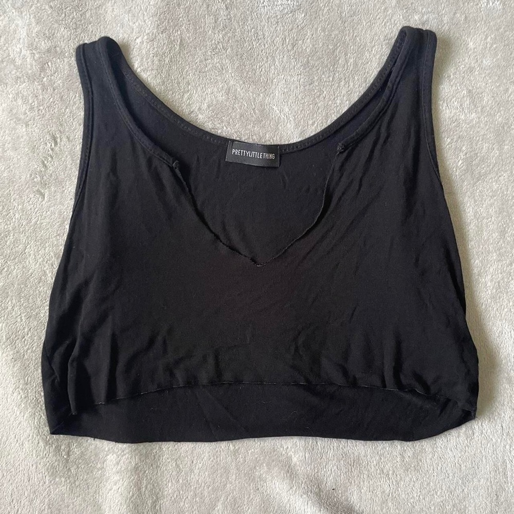 black crop top